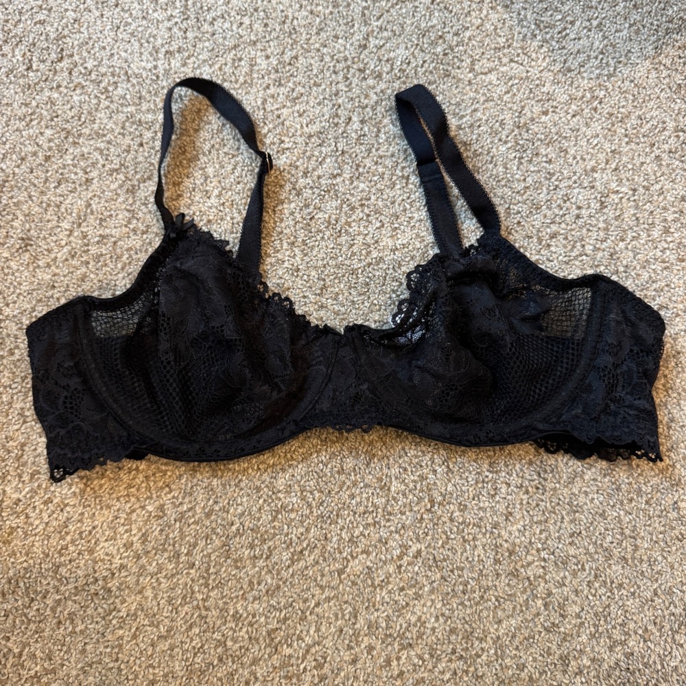 Black Floral Lace Unlined Underwire Bra 36C Sheer Scalloped Trim